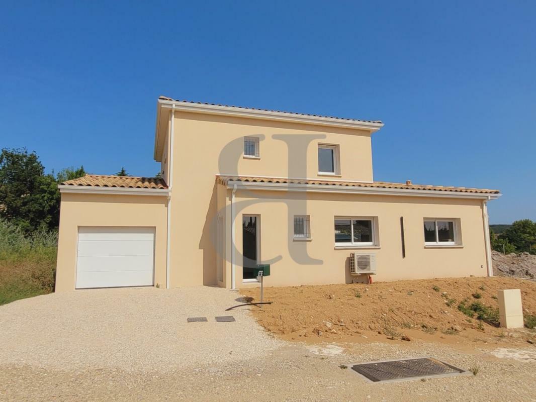Villa de 4 dormitorios en Grignan, France No. 321319