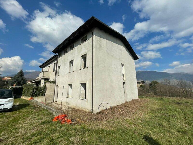 3 bedrooms House in Sora, Italy No. 55802