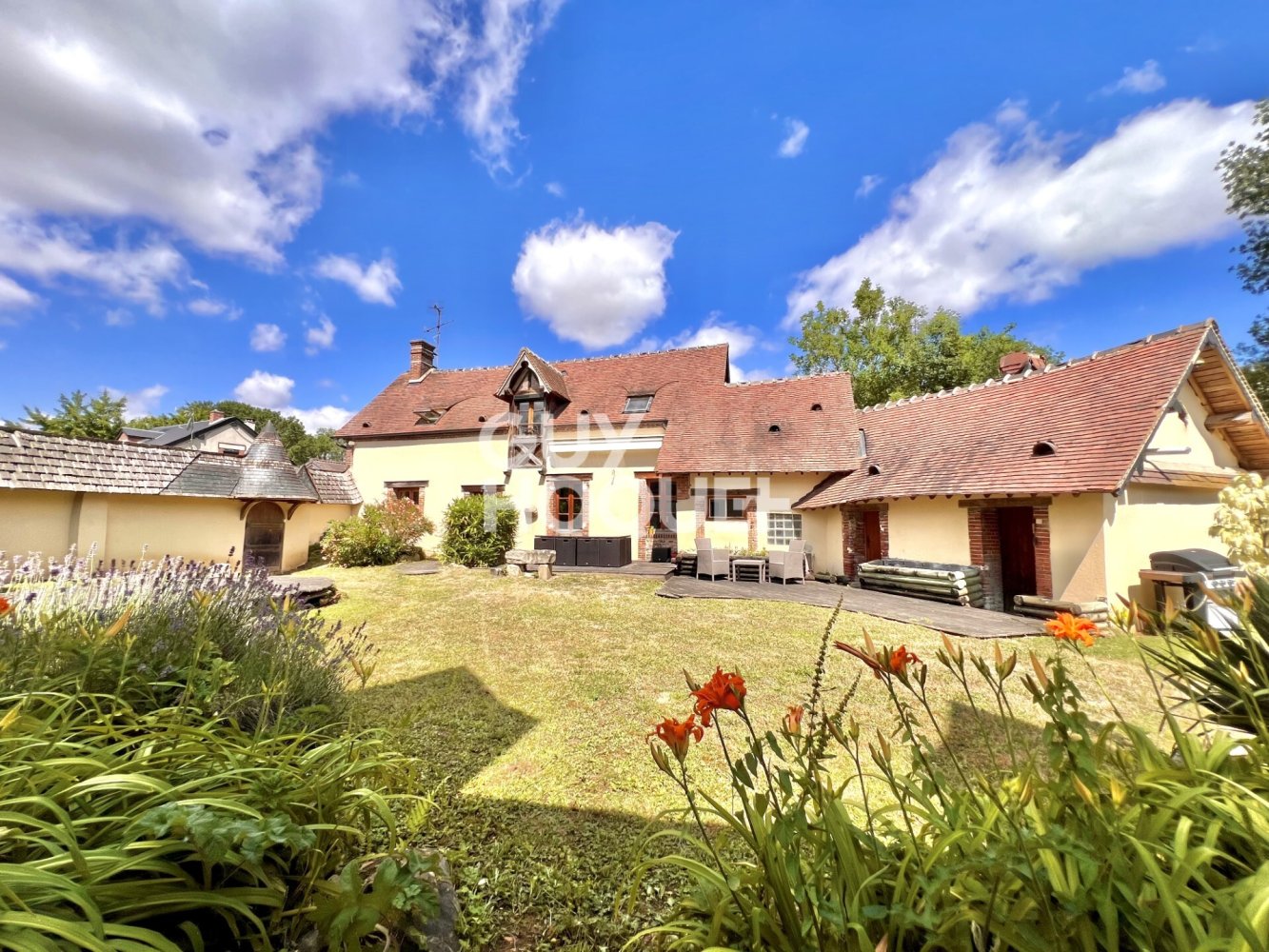 Дом с 4 спальнями в Шеризи, Франция № 298491