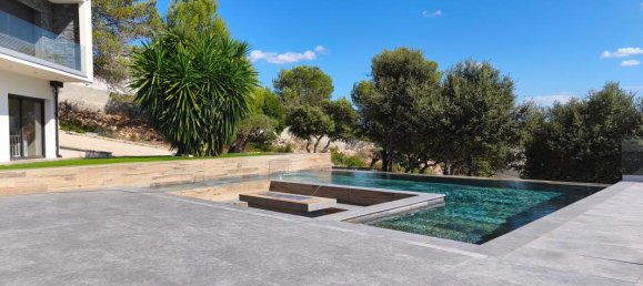 5 bedrooms Villa in Nimes, France No. 297911 16