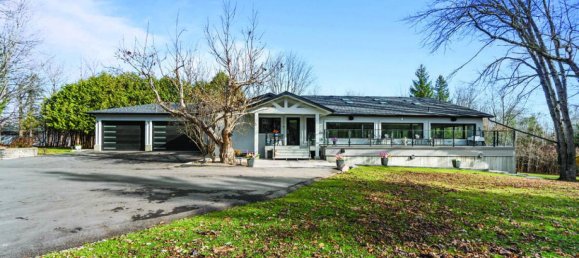 4 bedrooms House in Innisfil, Canada No. 539 2