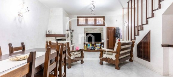 5-Zimmer Haus in Rome, Italy, Nr. 8693 8