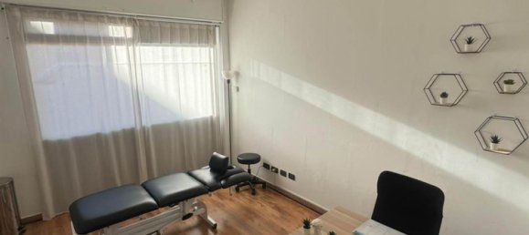 Коммерческая недвижимость с 4 комнатами в Мезанье, Италия № 233780 3