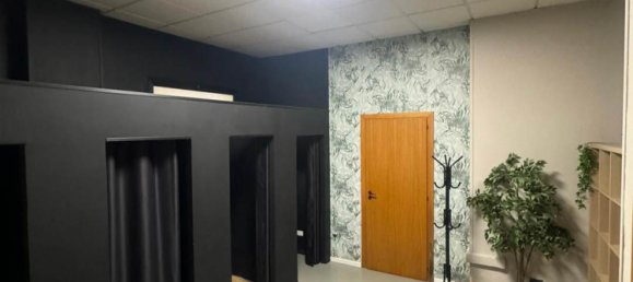 Коммерческая недвижимость с 4 комнатами в Мезанье, Италия № 233780 5