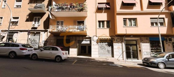 Entrepôt à Rome, Italy 90m² No. 281499 5