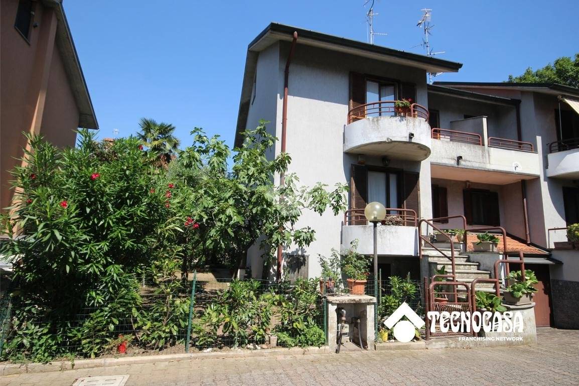 3 chambres Villa à Cornaredo, Italy No. 341872