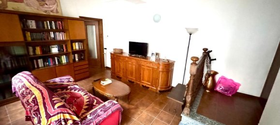 2 rooms Apartment in Vercelli, Italy No. 50765 6