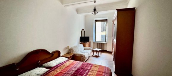 2 rooms Apartment in Vercelli, Italy No. 50765 3