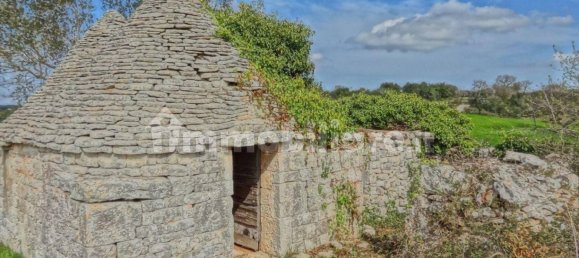 Квартира с 3 комнатами в Альберобелло, Италия № 141491 10