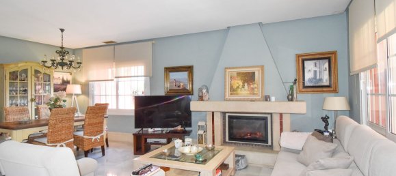 5 bedrooms Villa in Cadiz, Spain No. 147961 3