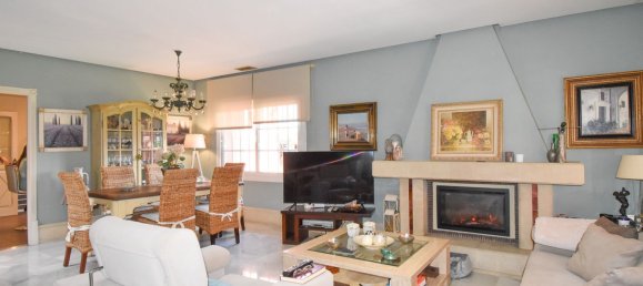 5 bedrooms Villa in Cadiz, Spain No. 147961 4