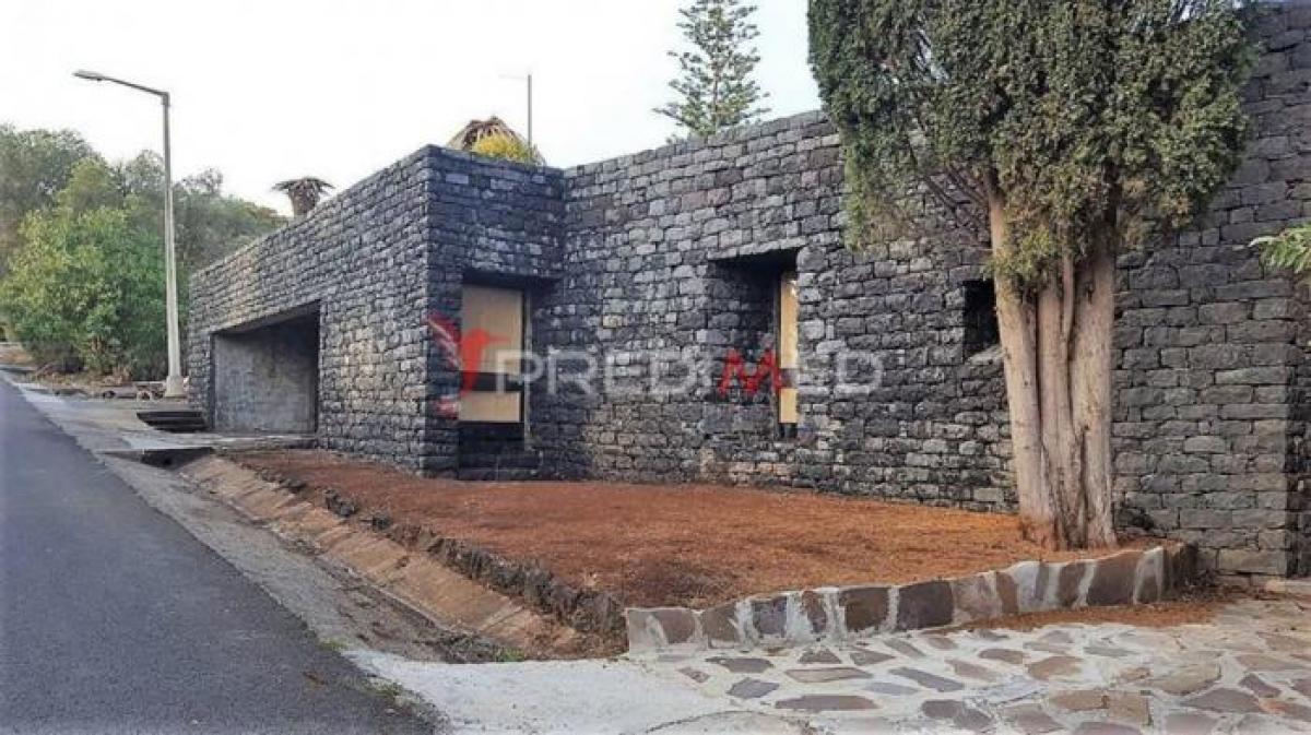 Laden in Machico, Portugal 430m², Nr. 1832