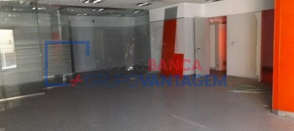 Propriété commerciale à Santarem, Portugal 242m² No. 71666 4