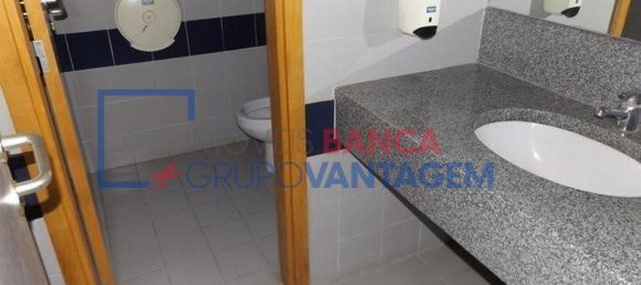 Propriété commerciale à Santarem, Portugal 242m² No. 71666 7