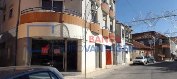 Propriété commerciale à Santarem, Portugal 242m² No. 71666 8