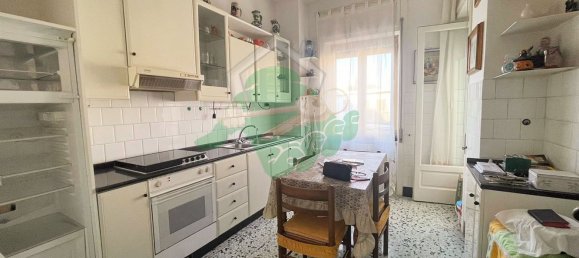 4 rooms Apartment in Foggia, Italy No. 199071 2
