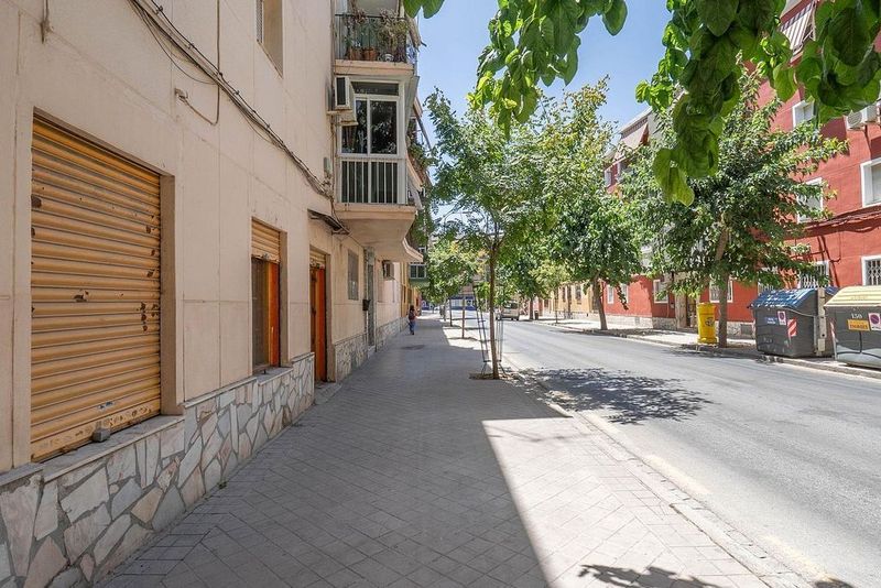 Propriété commerciale à Granada, Spain 30m² No. 225266