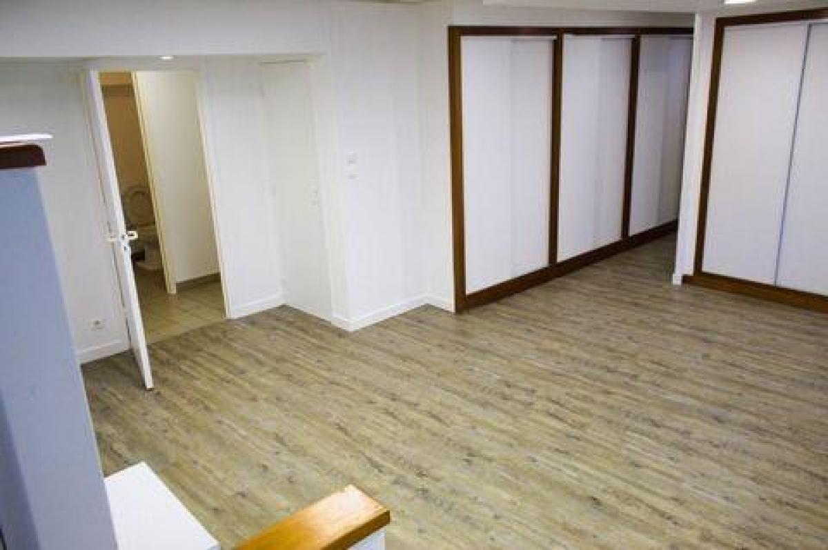 Bureau à Brest, France 69m² No. 18857