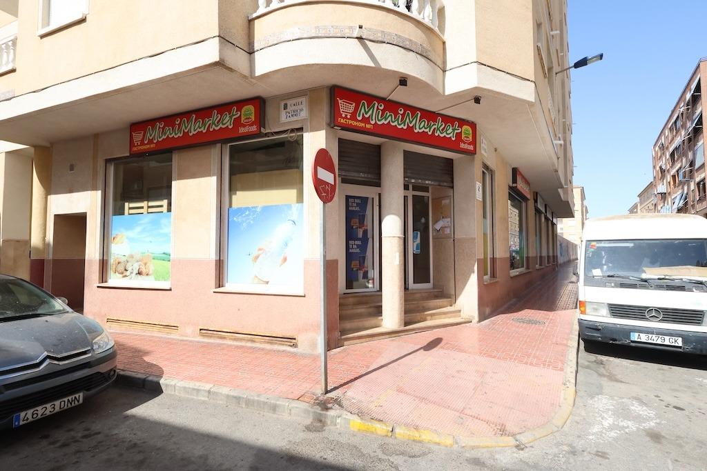 Propriedade comercial em Torrevieja, Spain 452 m² N.º 365598