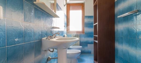 4 rooms Apartment in Teramo, Italy No. 209363 5