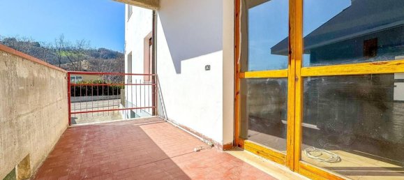 4 rooms Apartment in Teramo, Italy No. 209363 12