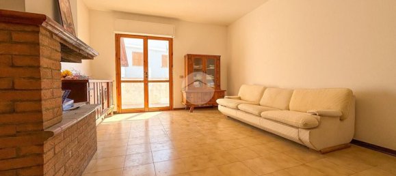 4 rooms Apartment in Teramo, Italy No. 209363 6