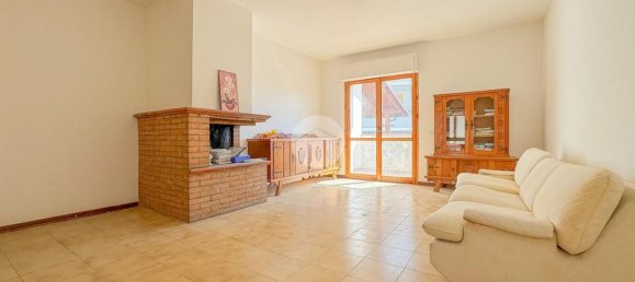 4 rooms Apartment in Teramo, Italy No. 209363 7