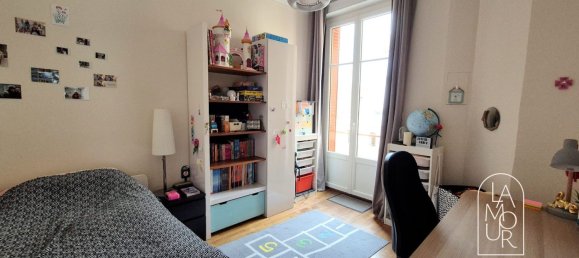 Apartamento de 4 dormitorios en Dijon, France No. 55900 9