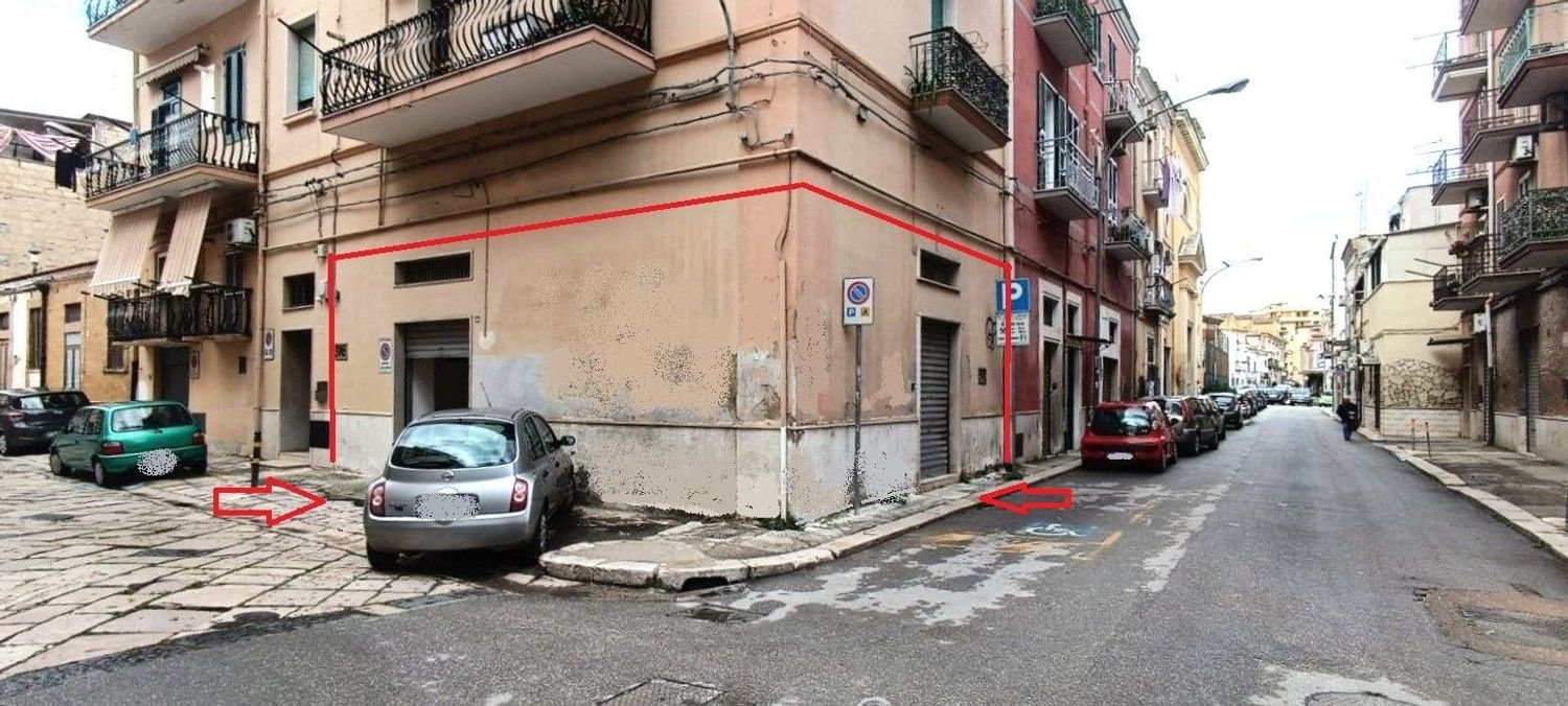 Garage in Foggia, Italy 66m², Nr. 104730