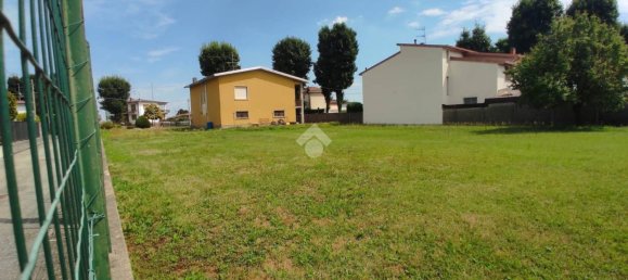 1040m² Land in Ferno, Italy No. 310912 2