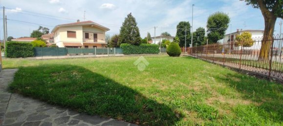 1040m² Land in Ferno, Italy No. 310912 4