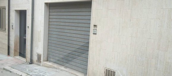 Garaje de 2 habitaciónes en San Giovanni Rotondo, Italy No. 17889 2