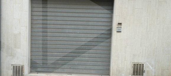 Garaje de 2 habitaciónes en San Giovanni Rotondo, Italy No. 17889 4