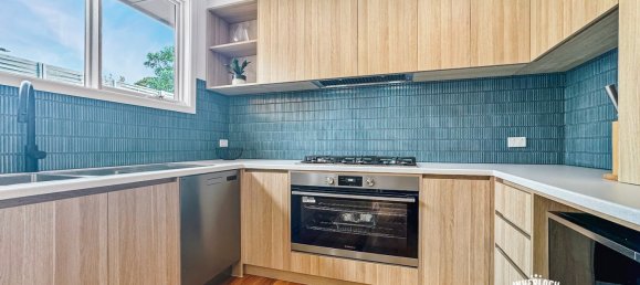 3 bedrooms House in Inverloch, Australia No. 852 7