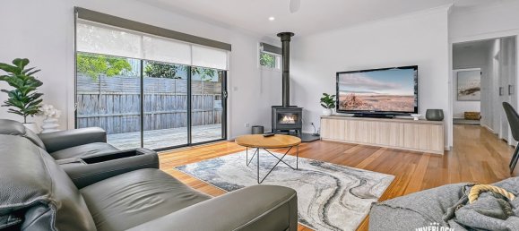 3 bedrooms House in Inverloch, Australia No. 852 10