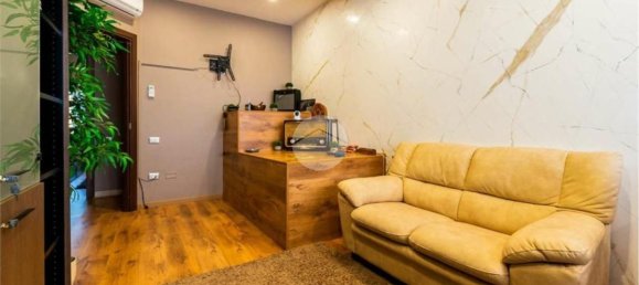 5 rooms House in Selargius, Italy No. 47098 7