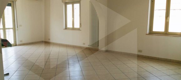 3 rooms Apartment in Messina, Italy No. 27950 9