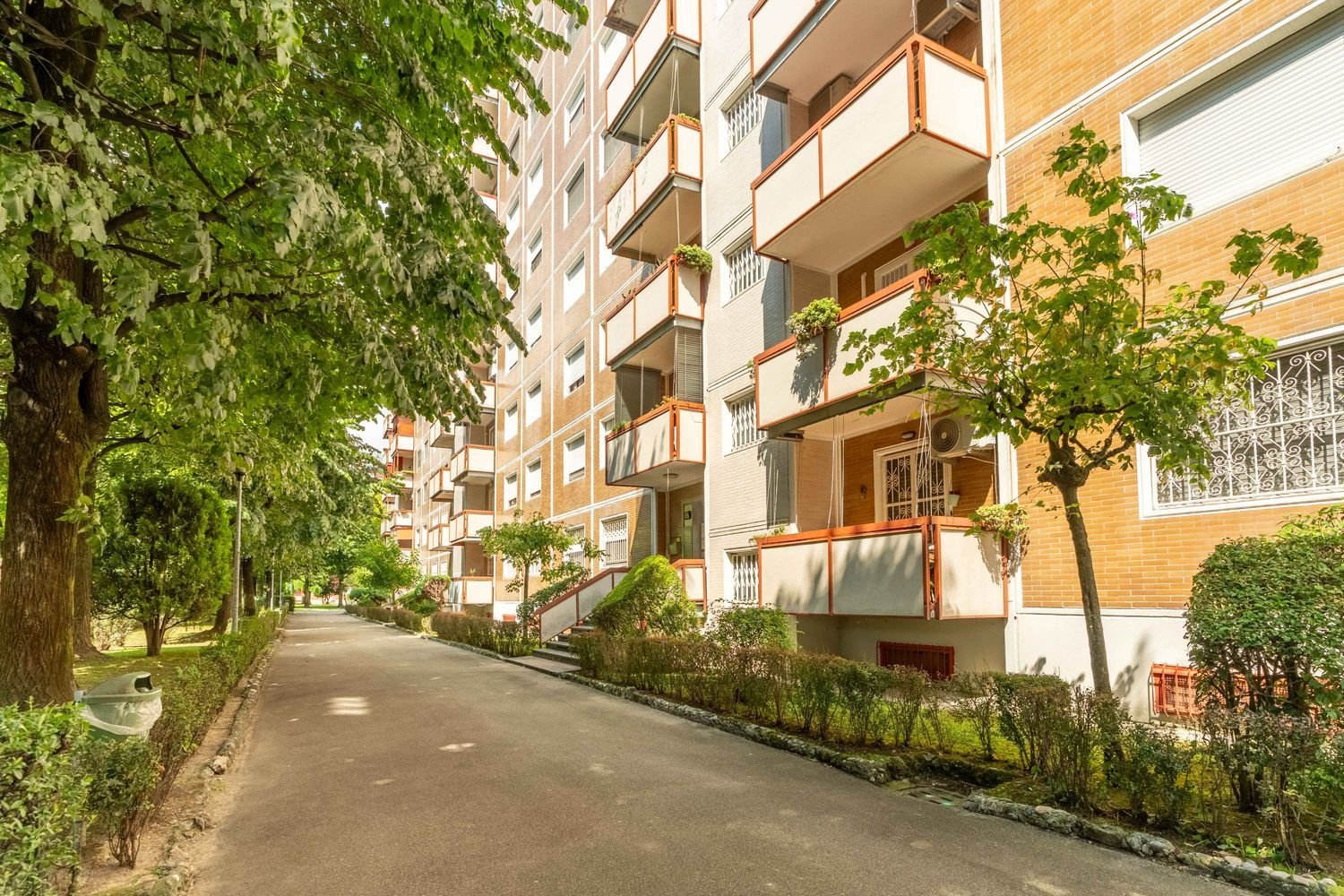 4-Zimmer Wohnung in Milan, Italy, Nr. 263951