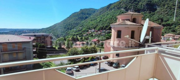 1 bedroom Apartment in Caslino d'Erba, Italy No. 317113 3