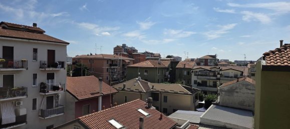 Apartamento de 3 dormitorios en Cinisello Balsamo, Italy No. 358019 15