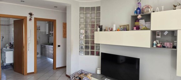 Apartamento de 3 dormitorios en Cinisello Balsamo, Italy No. 358019 11