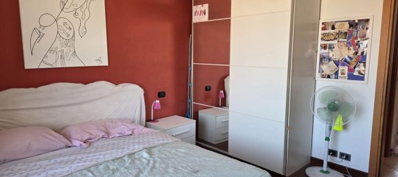 Apartamento de 3 dormitorios en Cinisello Balsamo, Italy No. 358019 19