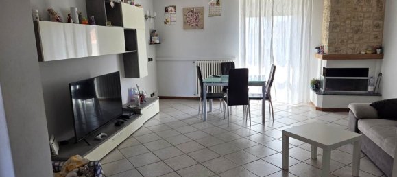 Apartamento de 3 dormitorios en Cinisello Balsamo, Italy No. 358019 2