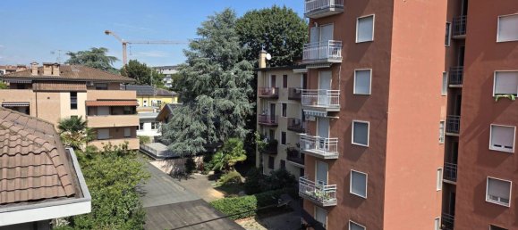 Apartamento de 3 dormitorios en Cinisello Balsamo, Italy No. 358019 14