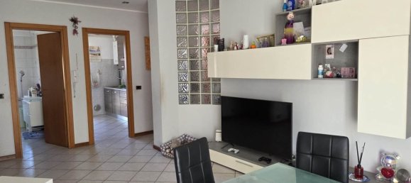 Apartamento de 3 dormitorios en Cinisello Balsamo, Italy No. 358019 6