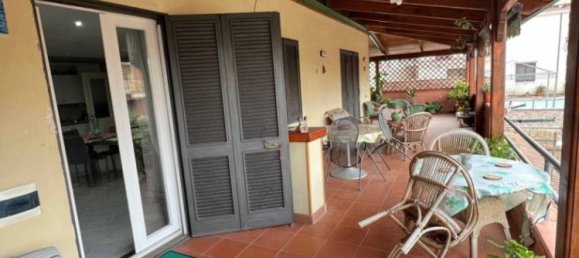 3 bedrooms Apartment in Naples, Italy No. 333003 3