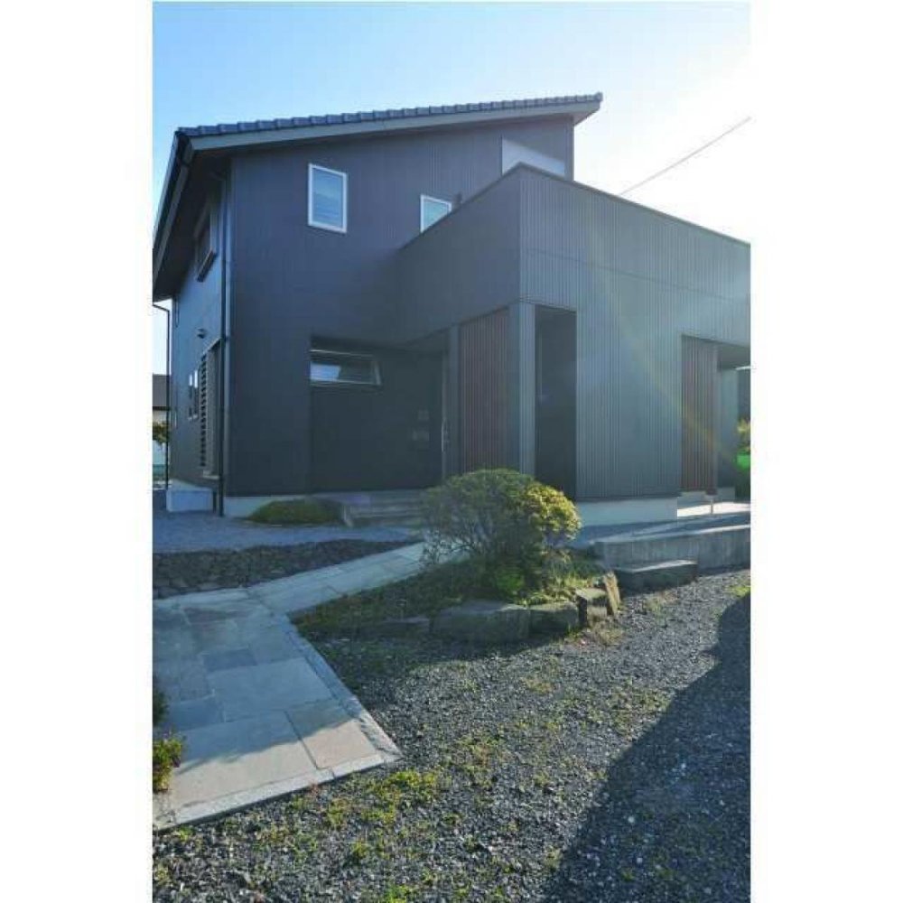 Casa de 3 dormitorios en Kagoshima, Japan No. 8851