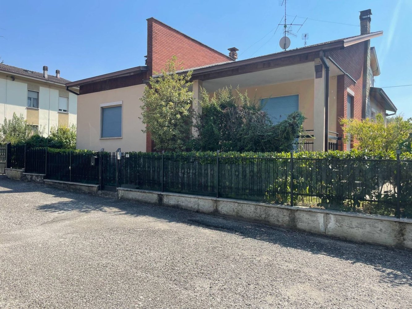 6 bedrooms Villa in Ponte dell'Olio, Italy No. 357354