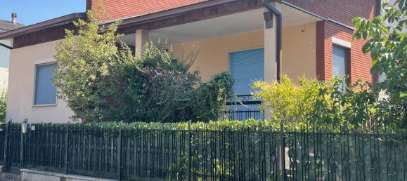 6 bedrooms Villa in Ponte dell'Olio, Italy No. 357354 10