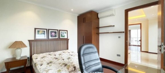 3 bedrooms Apartment in Tay Ho, Vietnam No. 618 26